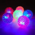 Igel-Massageball mit Leuchtfunktion 12er Set – Bild 2