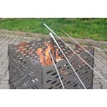 Feuerstelle aus Stahl für Stockbrot und Grillspieße – Bild 4