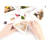 Sensorik-Kasten Bauernhof mit Figuren & Naturmaterialien – Bild 2