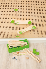 beleduc PLUG it Kugelbahn-Set für die Wand – Bild 7