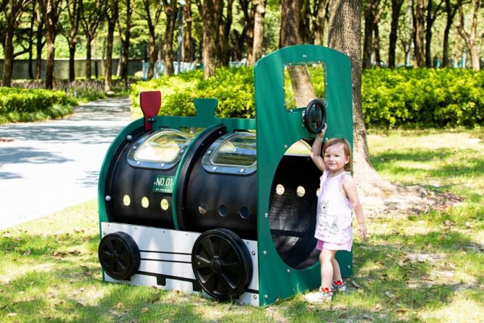 Kriechtunnel-Set „Lokomotive + Waggon“ – Bild 3