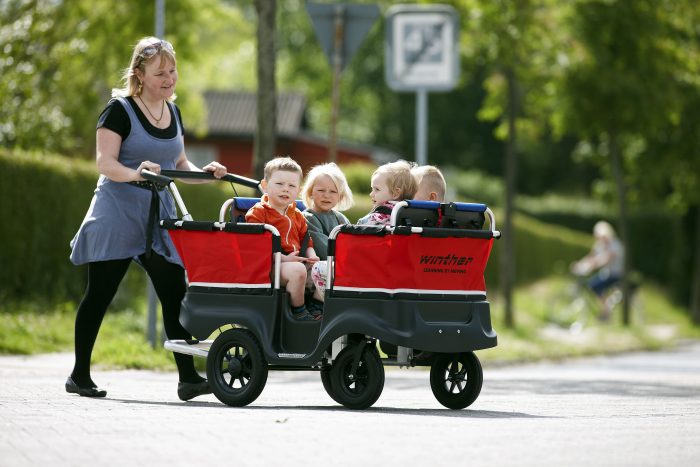 Winther Turtle Kinderbus für 4 Kinder – Bild 2