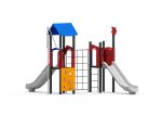 Spielturm mit Rutsche, Kletternetz und Kletterwand