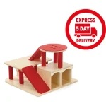 Millhouse Holzgarage mit Tankstelle und Hubschrauberplatz